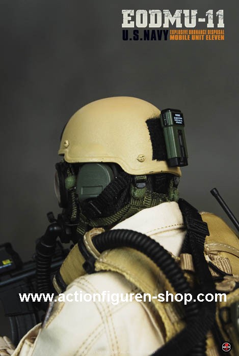 SSt055-28 EODMU-11 - U.S.Navy