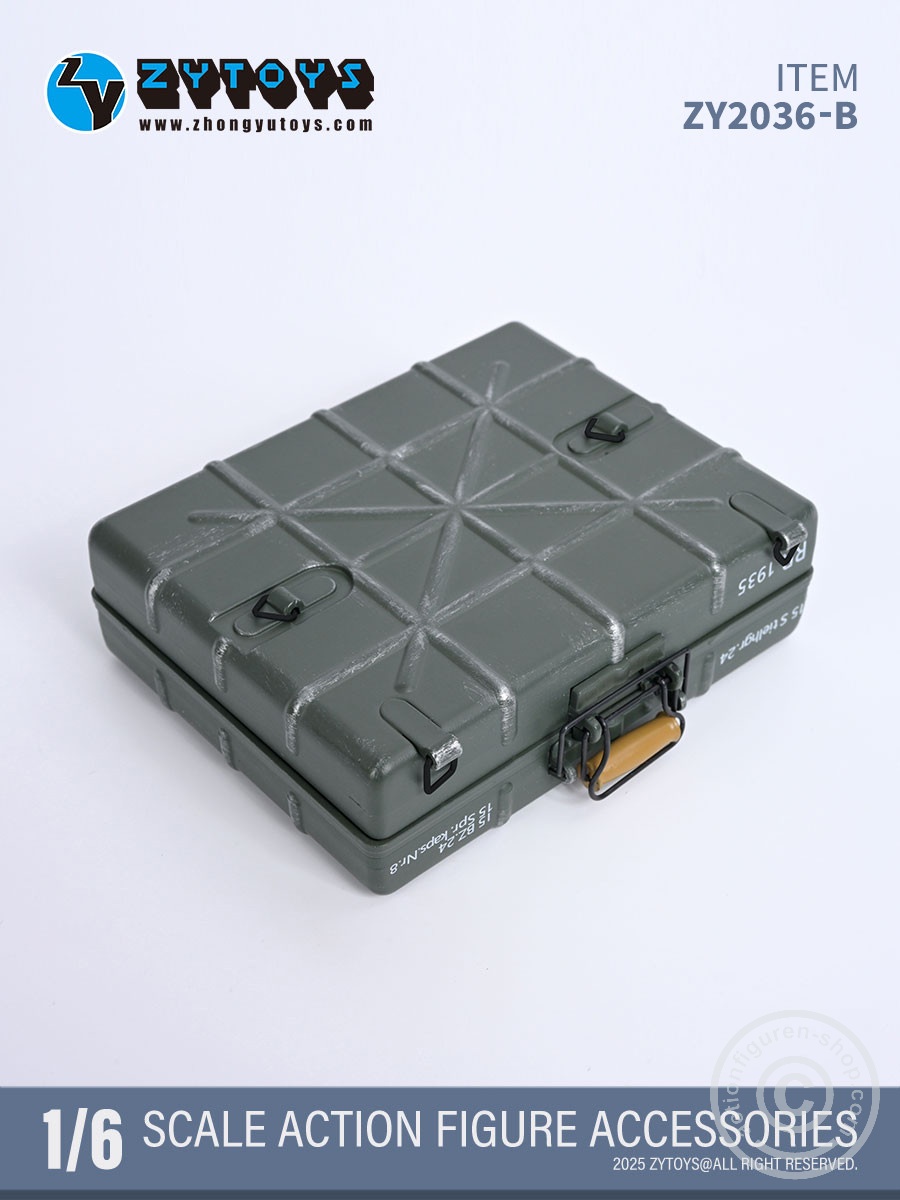 Handgranaten Packkasten Typ24 w/ 6 Stick-Grenades & 3 Detonators – grey color - in 1/6 scale Handgranaten Packkasten Typ24 w/ 6 Stick-Grenades & 3 Detonators – grey color - in 1/6 scale