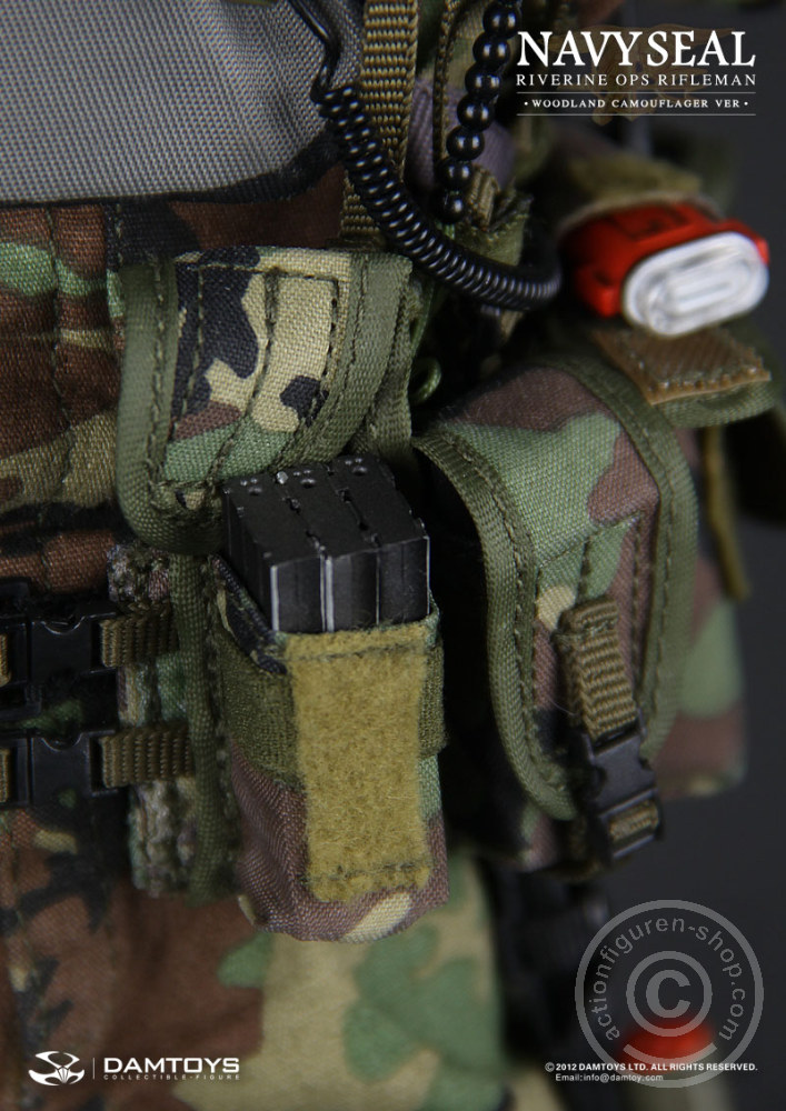 DA93015-24SVDawhagHeW5J Navy Seal Riverine OPS Rifleman - Woodland