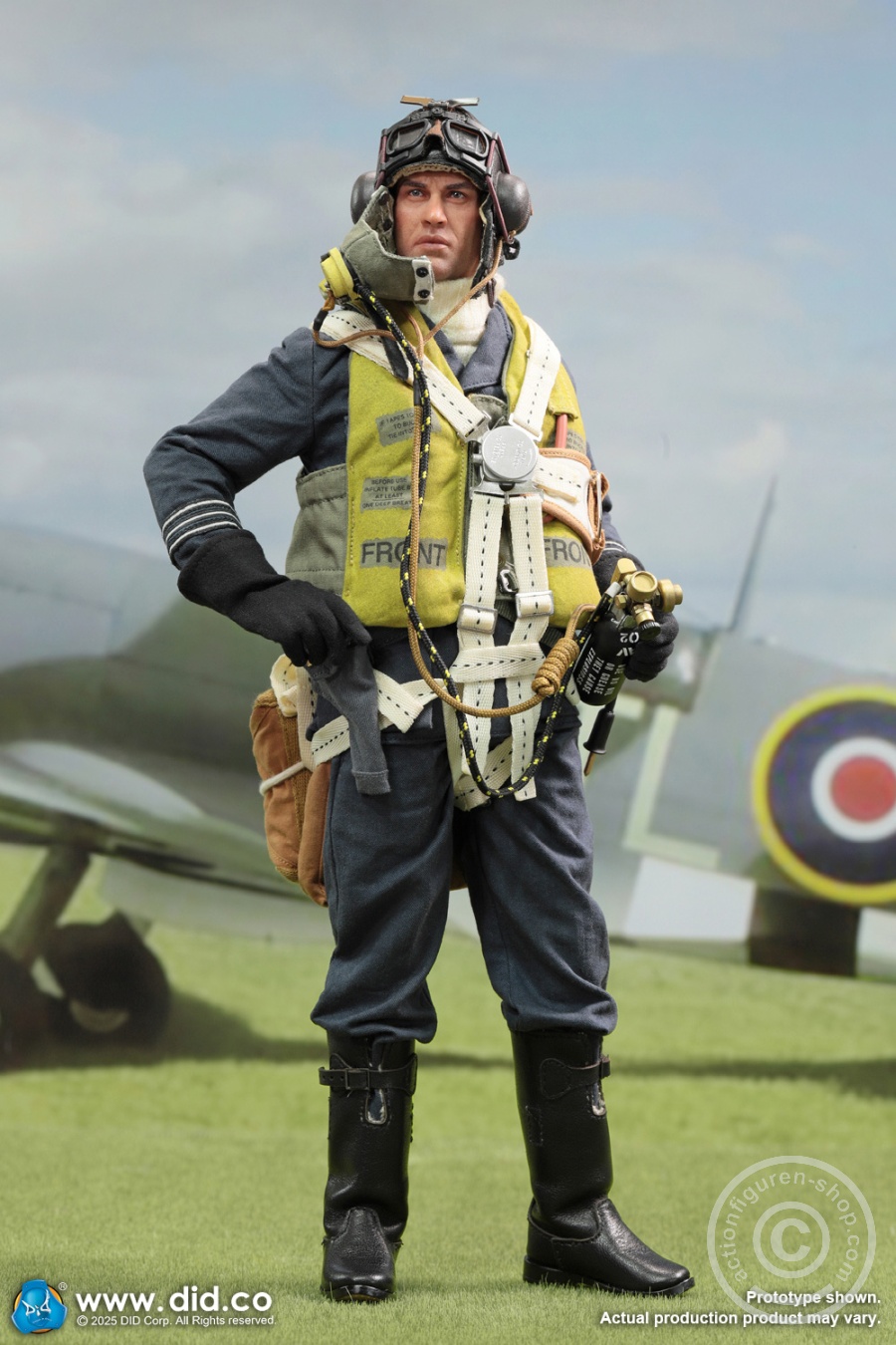 Tom - WWII British Pilot Squadron Leader - in 1/6 scale Tom - WWII British Pilot Squadron Leader - in 1/6 scale