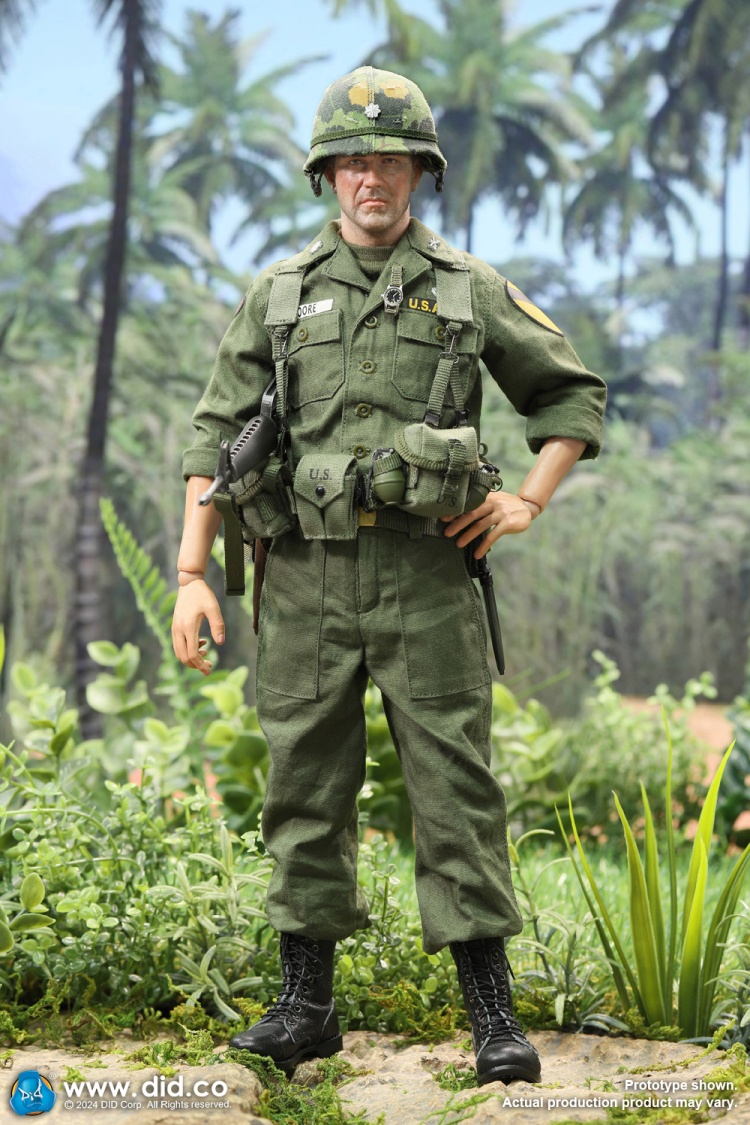 Lt. Col. Moore - Vietnam War U.S. Army Lt. Col. Moore - Vietnam War U.S. Army