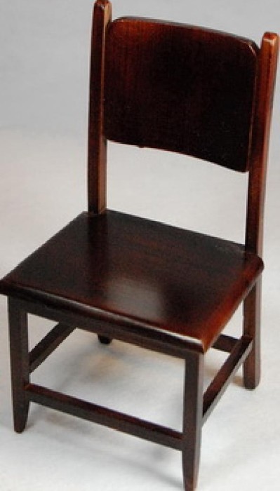 Stuhl, braunes Holz