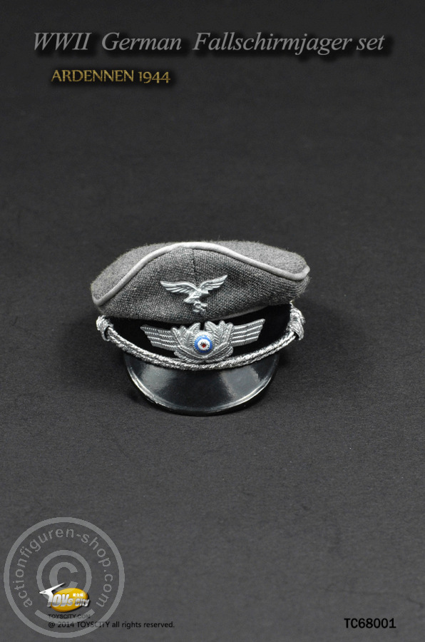 TCT68001-09lDMLMBlYisyg3 German WW-II Fallschirmjäger Offizier Set
