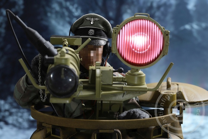 E60068-62 Panther G Tank Diorama (Cupola) - sand - w/ extra MG34 Mount