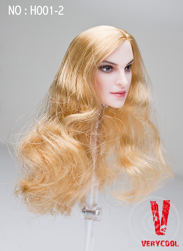 Kopf - gewellte blonde Haare