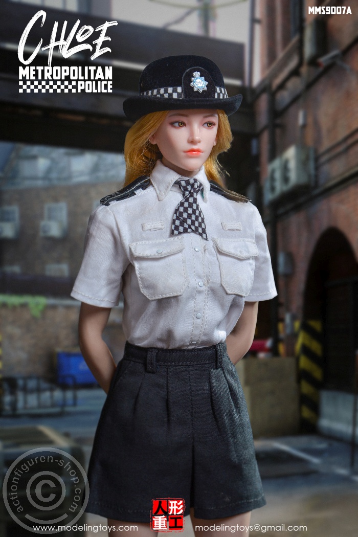 Cloe - British Metropolitan Female Police Service - Armed Police Officer