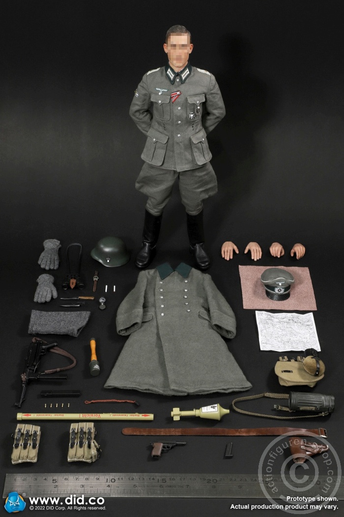80159-51EonIPIG8PXofq Winter - WWII German Wehrmacht Infantry Oberleutnant