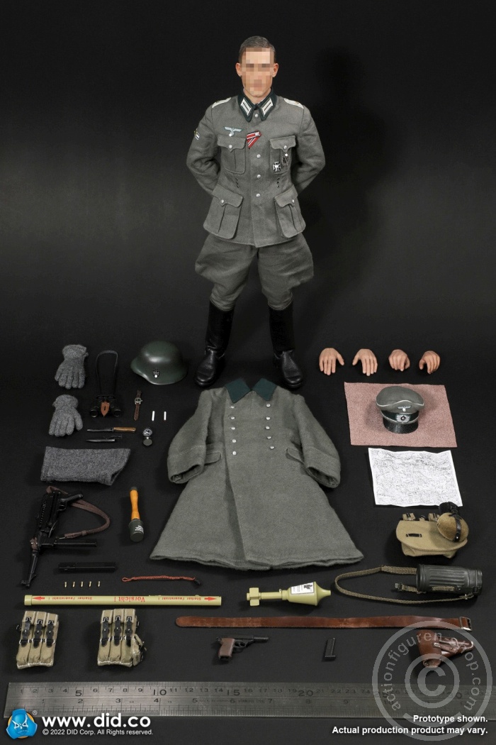 Winter - WWII German Wehrmacht Infantry Oberleutnant