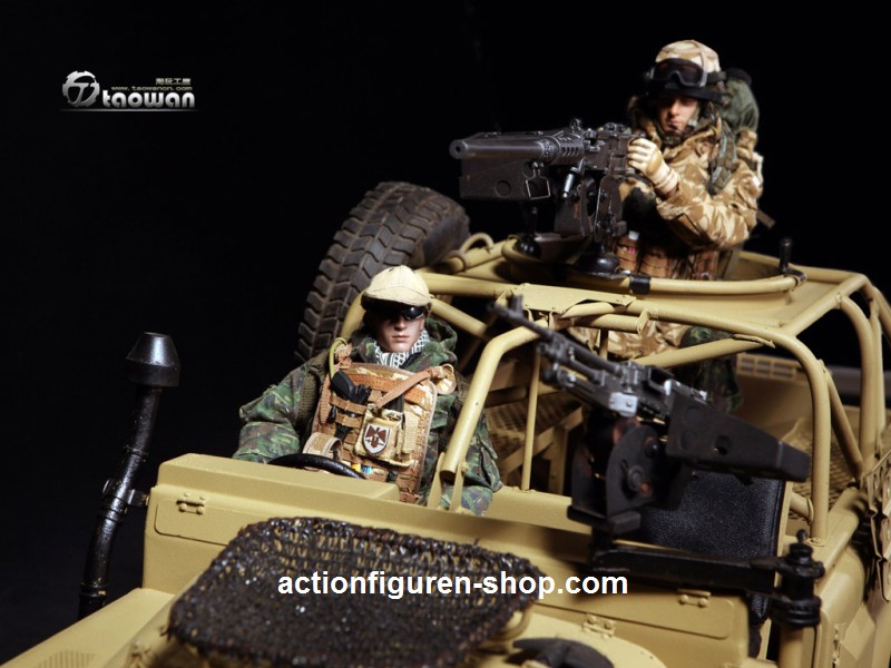 ToWLR1-16 LandRover WMIK Assault Vehicles - grün