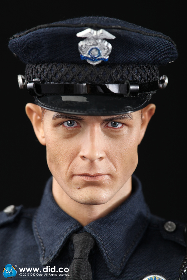 MA1009-28 LAPD Patrol - Officer Austin