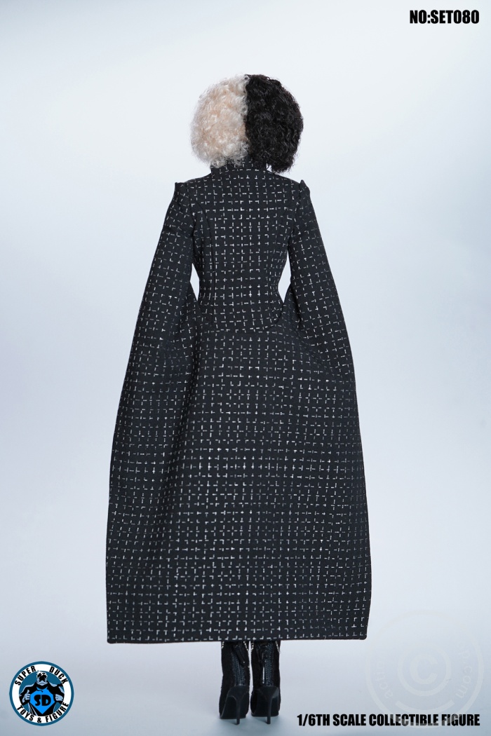 Cruella - Head and Outfit Set Cruella - Head and Outfit Set