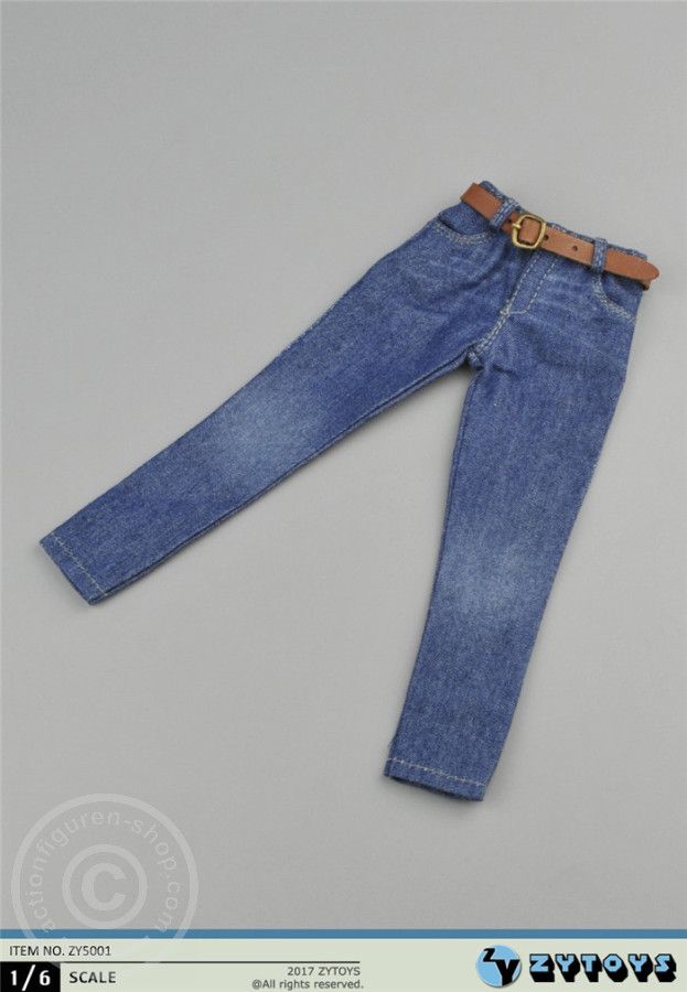 ZY5001-03 Grünes Hemd mit Jeans und Gürtel