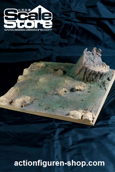 ASS002-02 Baumstumpf Diorama