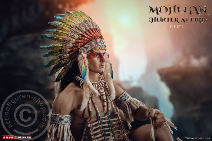 Mohegan (Hunter Attire) - White