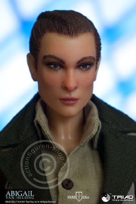 DC004-04 Abigail van Helsing - Dead Cell