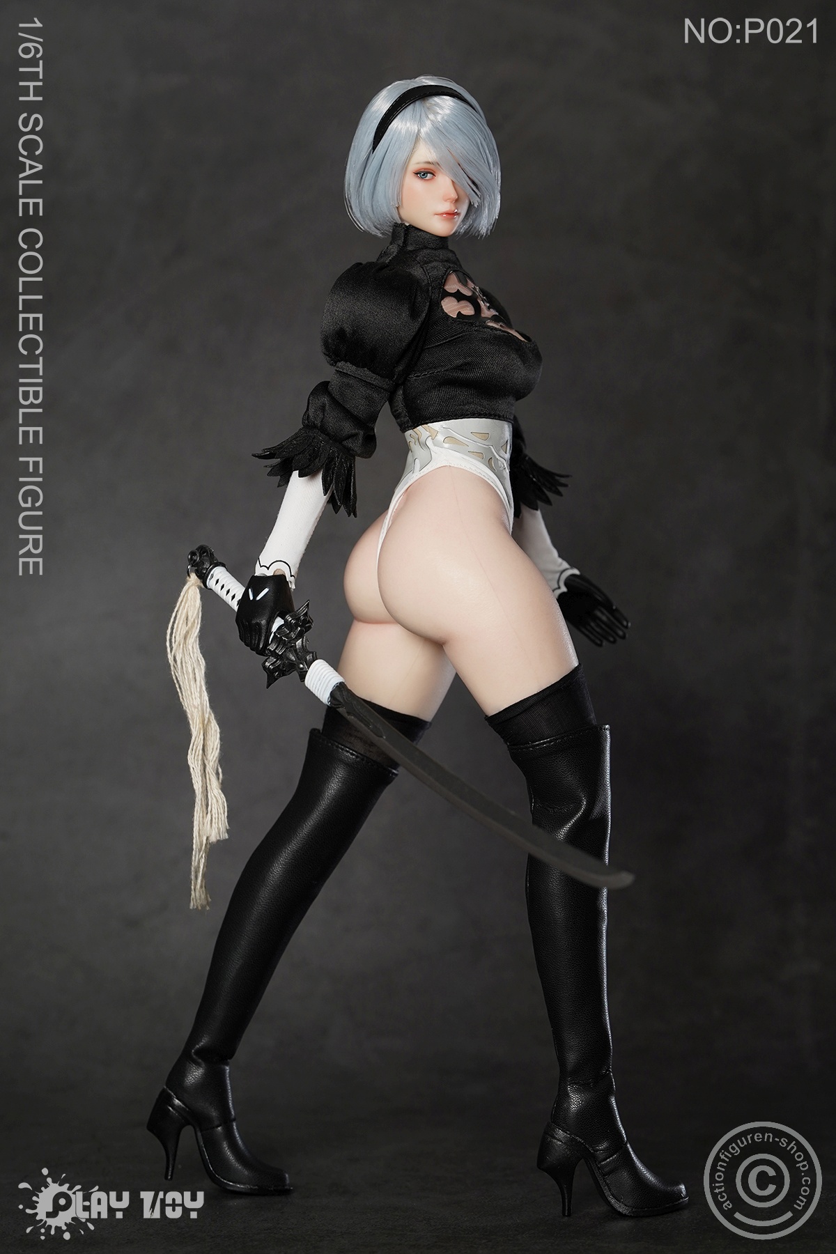 Sexy Android - in 1/6 scale Sexy Android - in 1/6 scale
