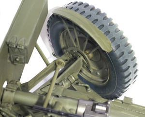 70680-03 Tom Hackett mit M3 37mm Anti Tank Gun