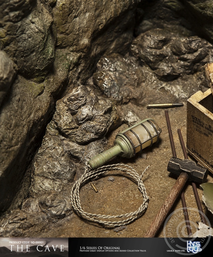 SO00001-18 The Cave Diorama