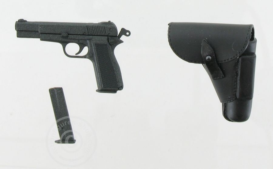 7066809-019pxThSQKzDa1x Pistole 640(b) mit 2 Magazinen und Holster