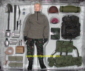 70111grahamboxinnen_p4CHx3FXBShlLVI Graham - Paratrooper 2nd Battalion