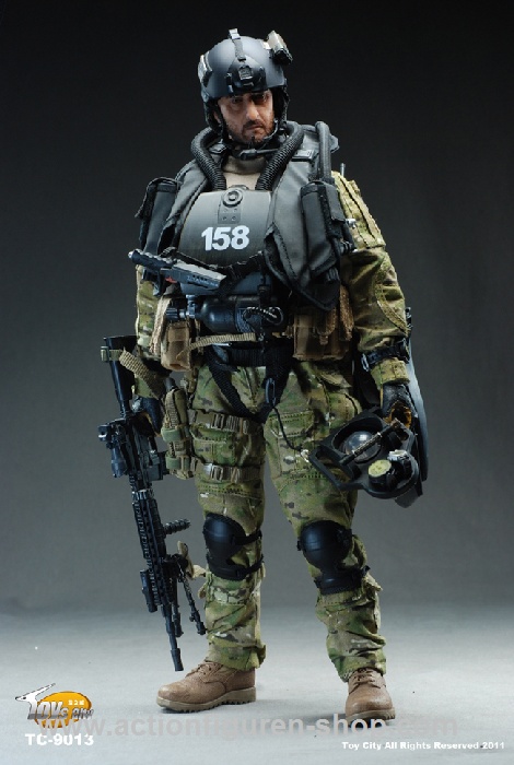 ttl9013-03k_p1m9VxpasE5xXD5 Navy SEAL Recon Diver