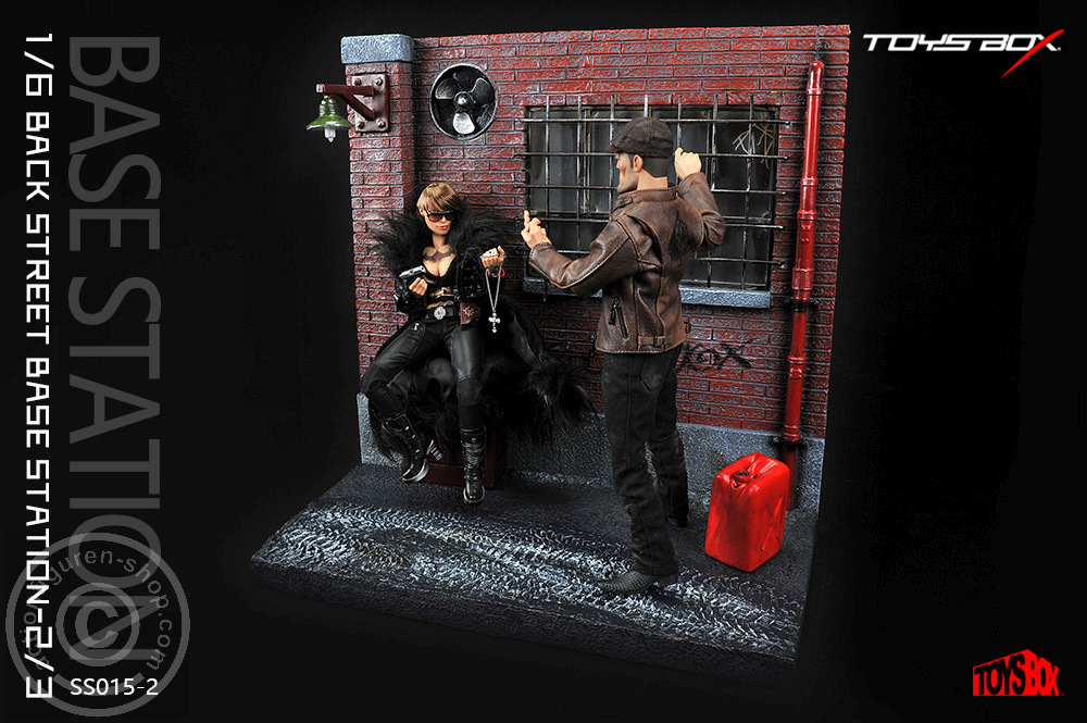 TB-SS0151-2-15W9hmOopVseJAt Back Street Base Station - Diorama 2