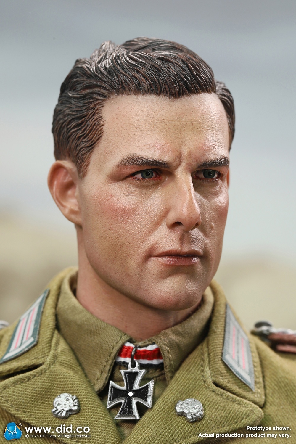 Ishaan & Panzer Commander - Stauffenberg - WWII German Africa Corps Supply Duty - in 1/6 scale Ishaan & Panzer Commander - Stauffenberg - WWII German Africa Corps Supply Duty - in 1/6 scale