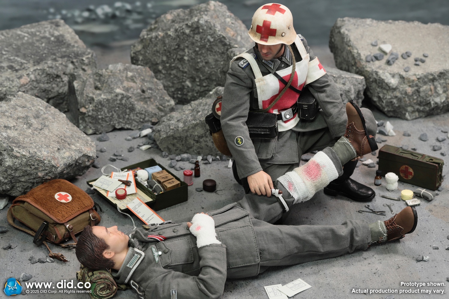 German WH Medic Officer - Unterarzt Gröger - in 1/6 scale German WH Medic Officer - Unterarzt Gröger - in 1/6 scale
