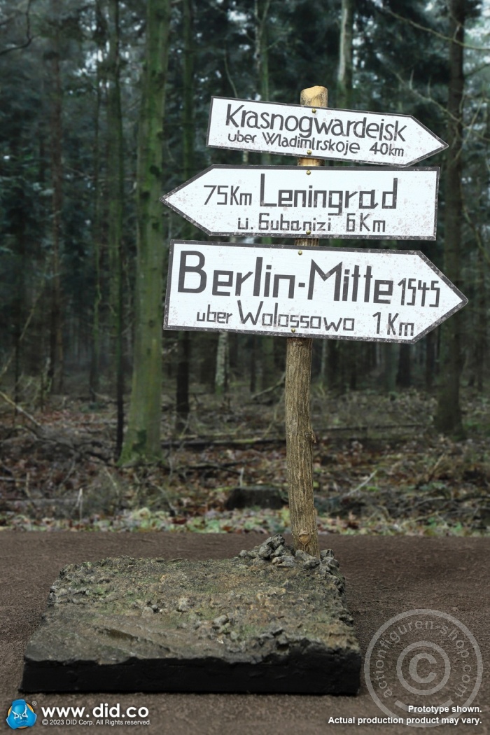 WWII German Shepherd Dog & Road Signs Set