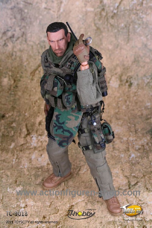 TTL9018-27 US Navy Corpsman - Joint Operation