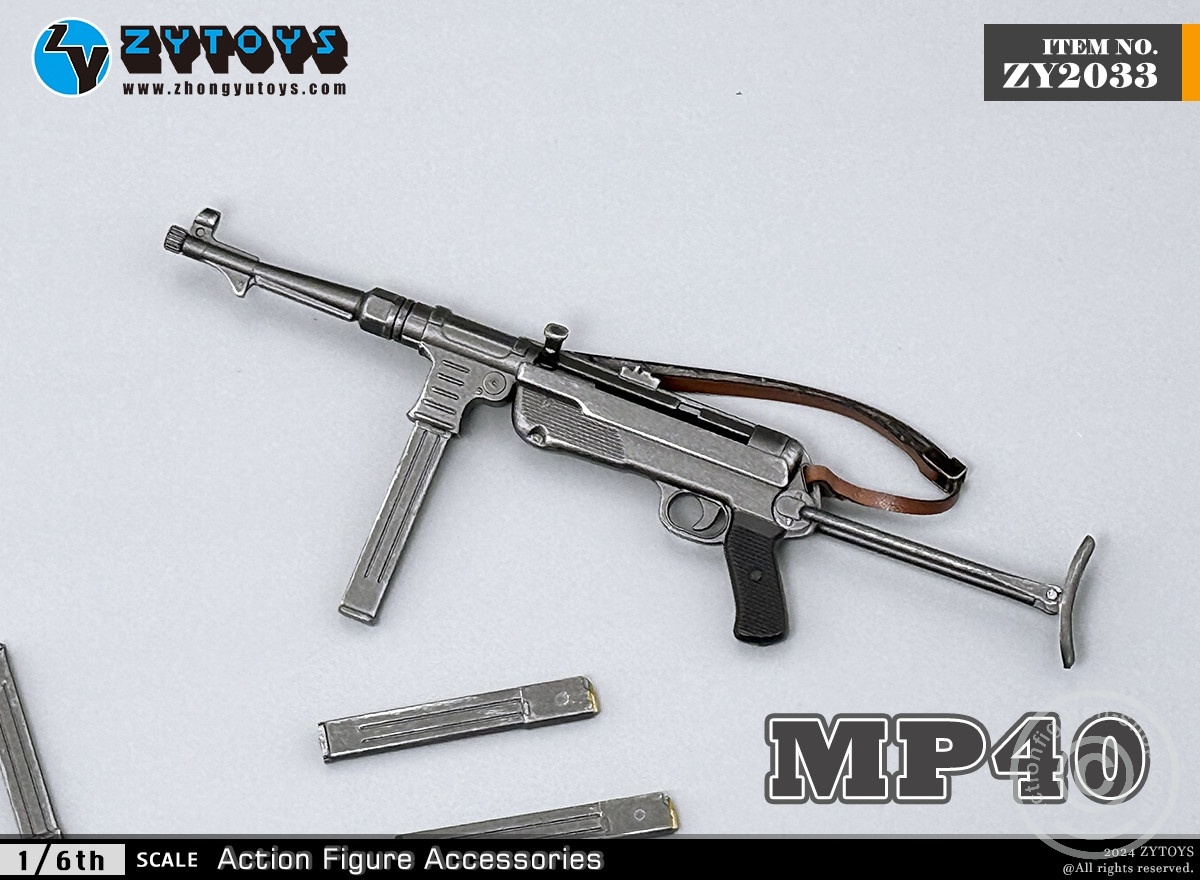 MP40 with 4 magazine – in 1:6 scale MP40 with 4 magazine – in 1:6 scale