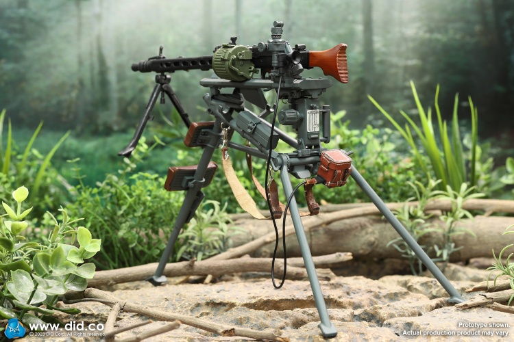 WWII German MG42 Tripod - green WWII German MG42 Tripod - green