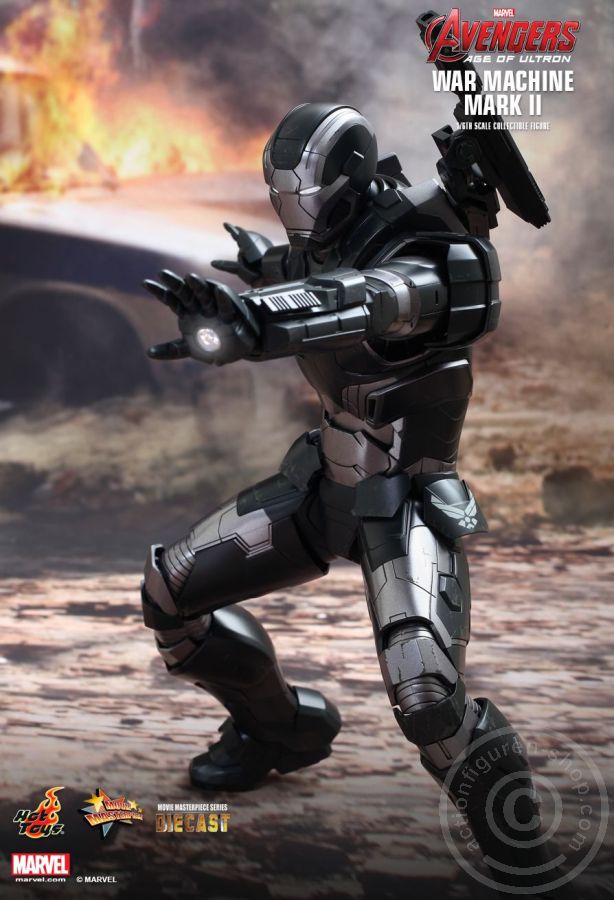 Avengers Age of Ultron - War Machine - Exclusive