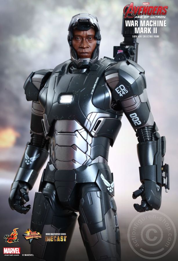Avengers Age of Ultron - War Machine - Exclusive