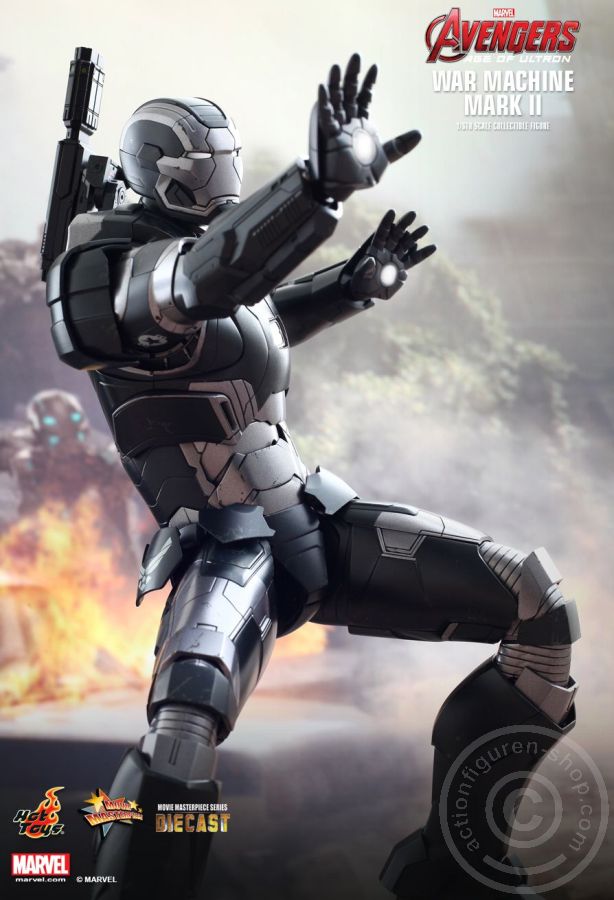 Avengers Age of Ultron - War Machine - Exclusive