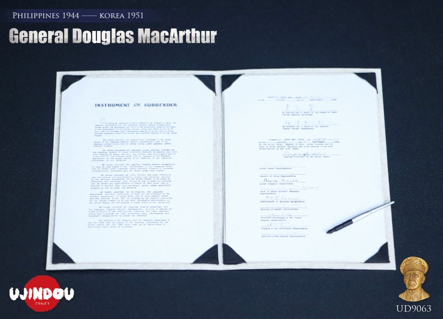 General Douglas MacArthur - Philippines 1944 - Korea 1951 - in 1/6 scale