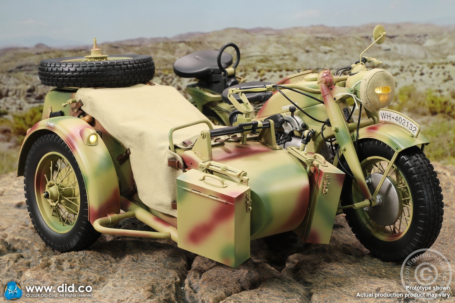 German Zündapp KS 750 Motorcycle with sidecar (Camo) - in 1/6 scale
