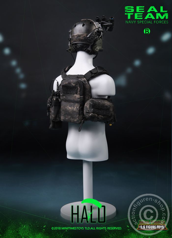 MT-M013-25 SEAL Team - HALO - w/Dog - Navy Special Forces