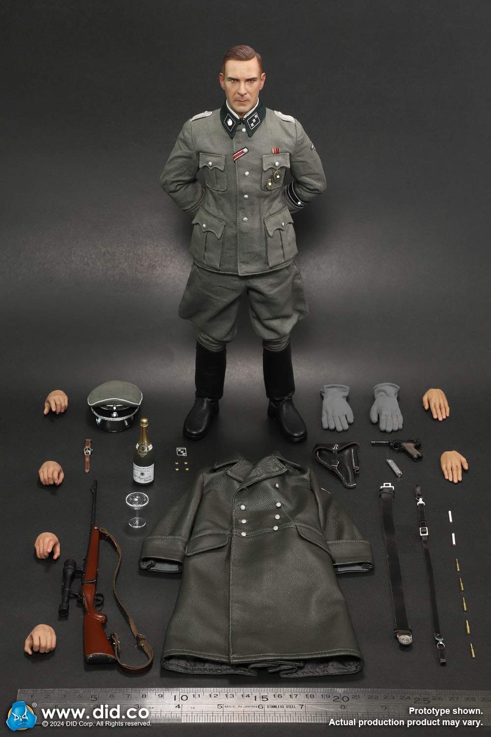 Amon - WWII German Officer - in 1/6 scale Amon - WWII German Officer - in 1/6 scale