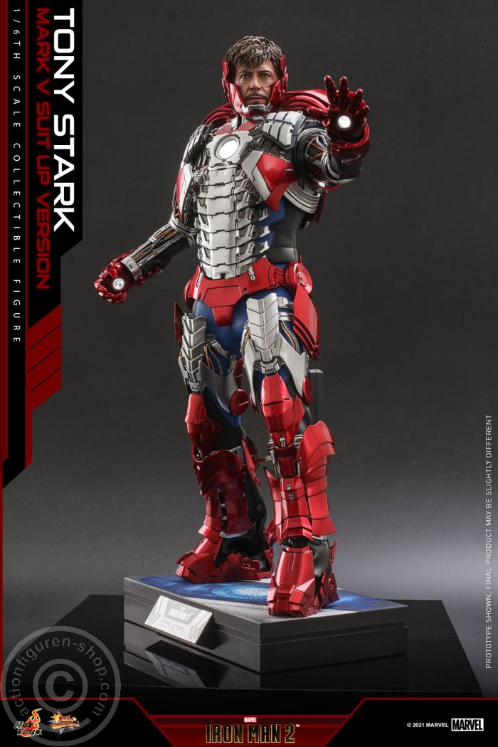 Iron Man 2 - Tony Stark (Mark V Suit up Version) - MMS599 Iron Man 2 - Tony Stark (Mark V Suit up Version) - MMS599