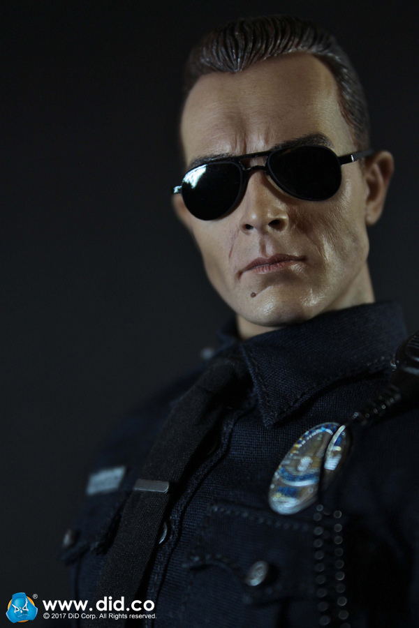 MA1009-14 LAPD Patrol - Officer Austin