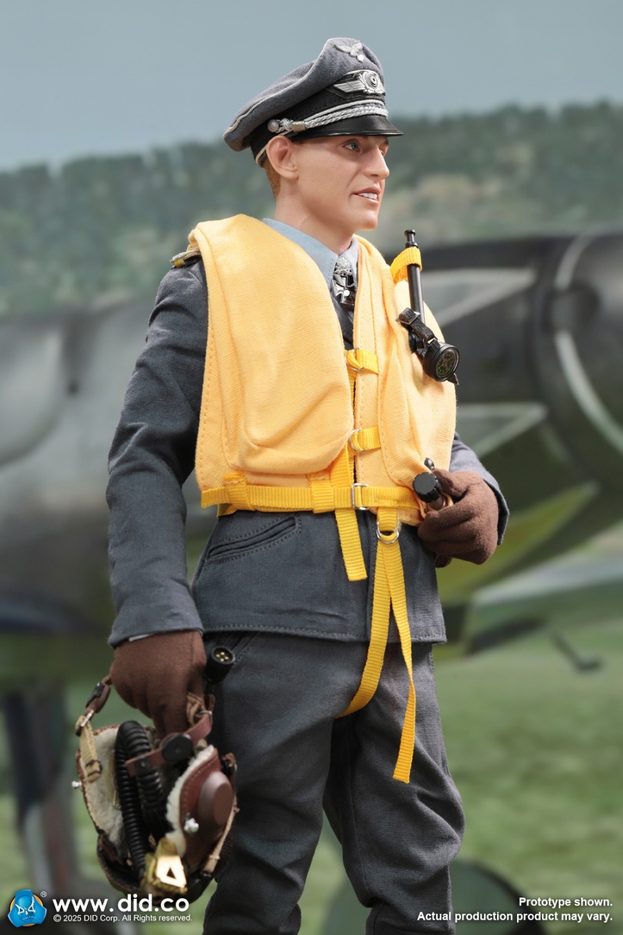 Erich Hartmann - WWII German Luftwaffe Ace Pilot - in 1/6 scale Erich Hartmann - WWII German Luftwaffe Ace Pilot - in 1/6 scale