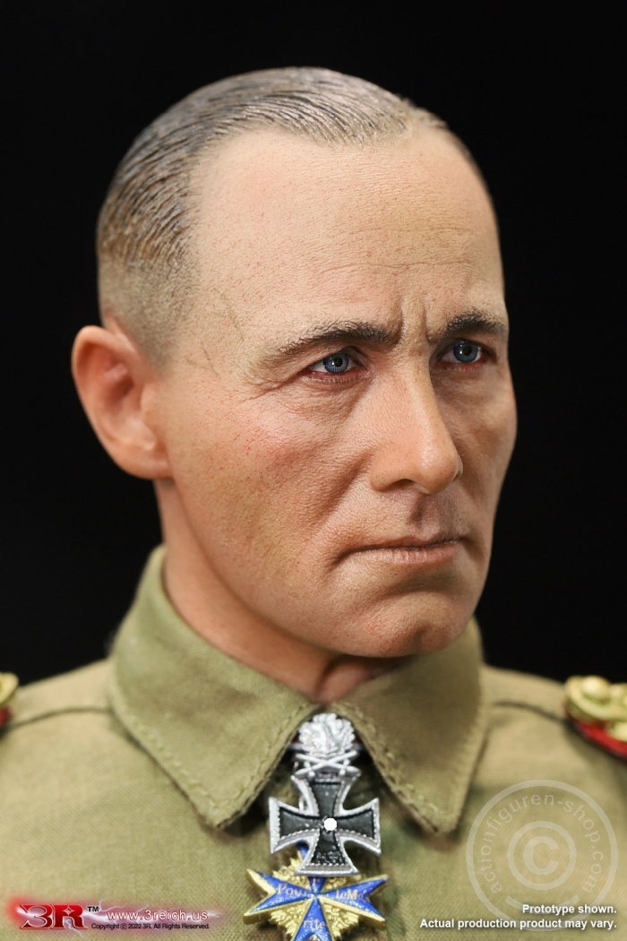 Erwin Rommel - The Desert Fox - Field Marshal of DAK - damaged Box Erwin Rommel - The Desert Fox - Field Marshal of DAK - damaged Box