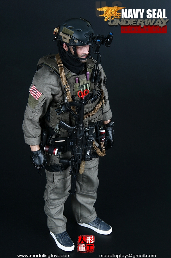 BBT-S9003-23ZGHDCbkw5a1We US Navy SEAL Underway - Boarding Unit
