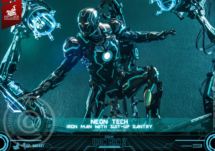 Iron Man 2 - Neon Tech Iron Man with Suit – Up Gantry Hot Toys Exclusive