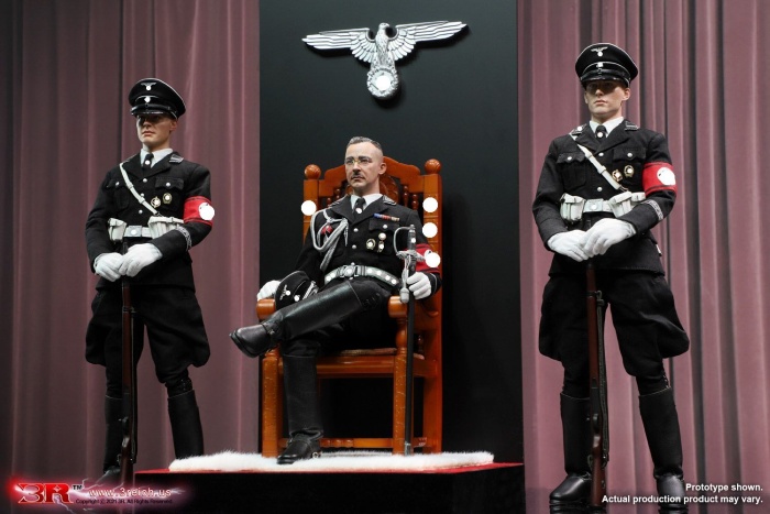 HL648-13 WWII - German Chair Diorama