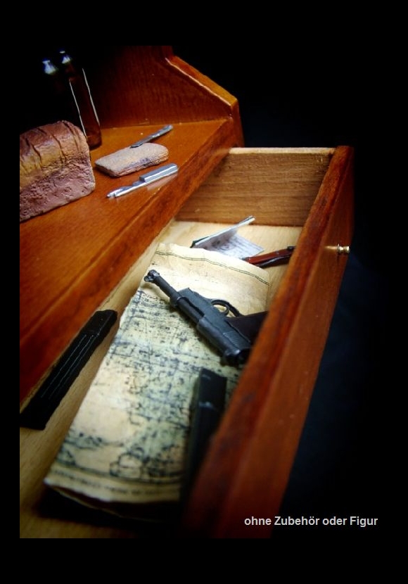 JJ005-12 Schrank mit Türen und Schubladen - Holz