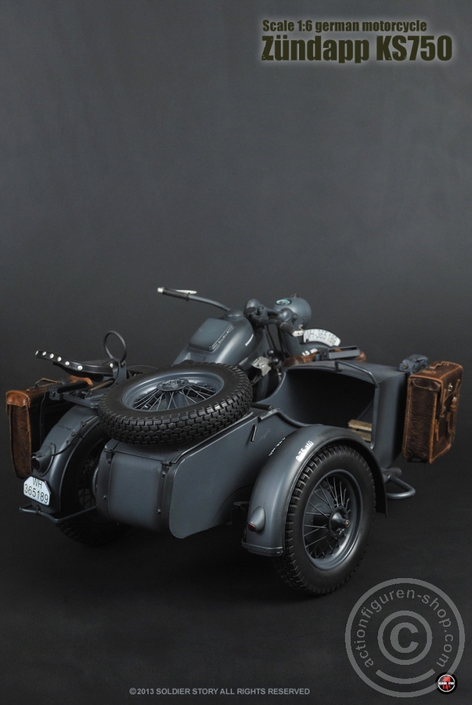 Zündapp KS-750 mit Beiwagen