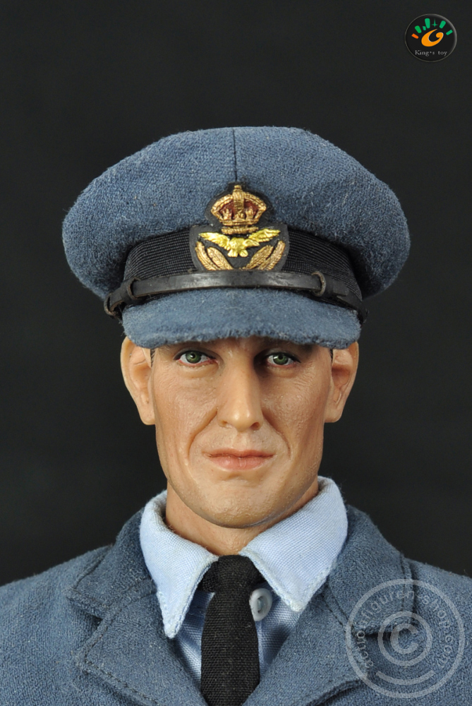 KT8003-17pAnom4XebMhEo RAF British Pilot