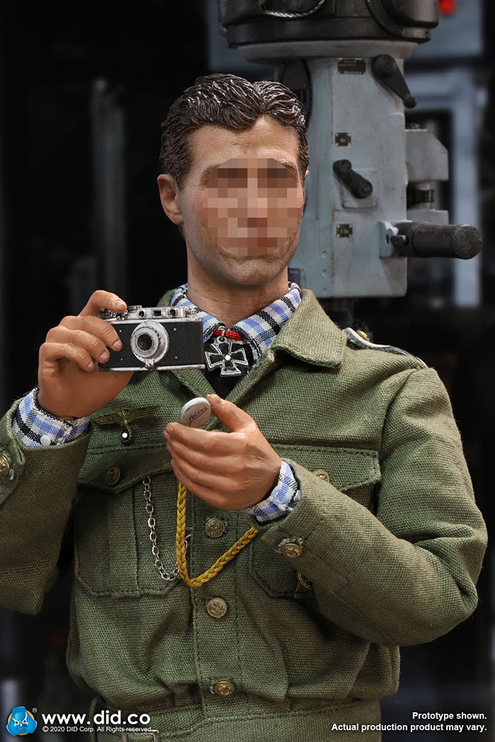 E60058_leica-05 German U-Boat Periscope Diorama Set w/ extra Head